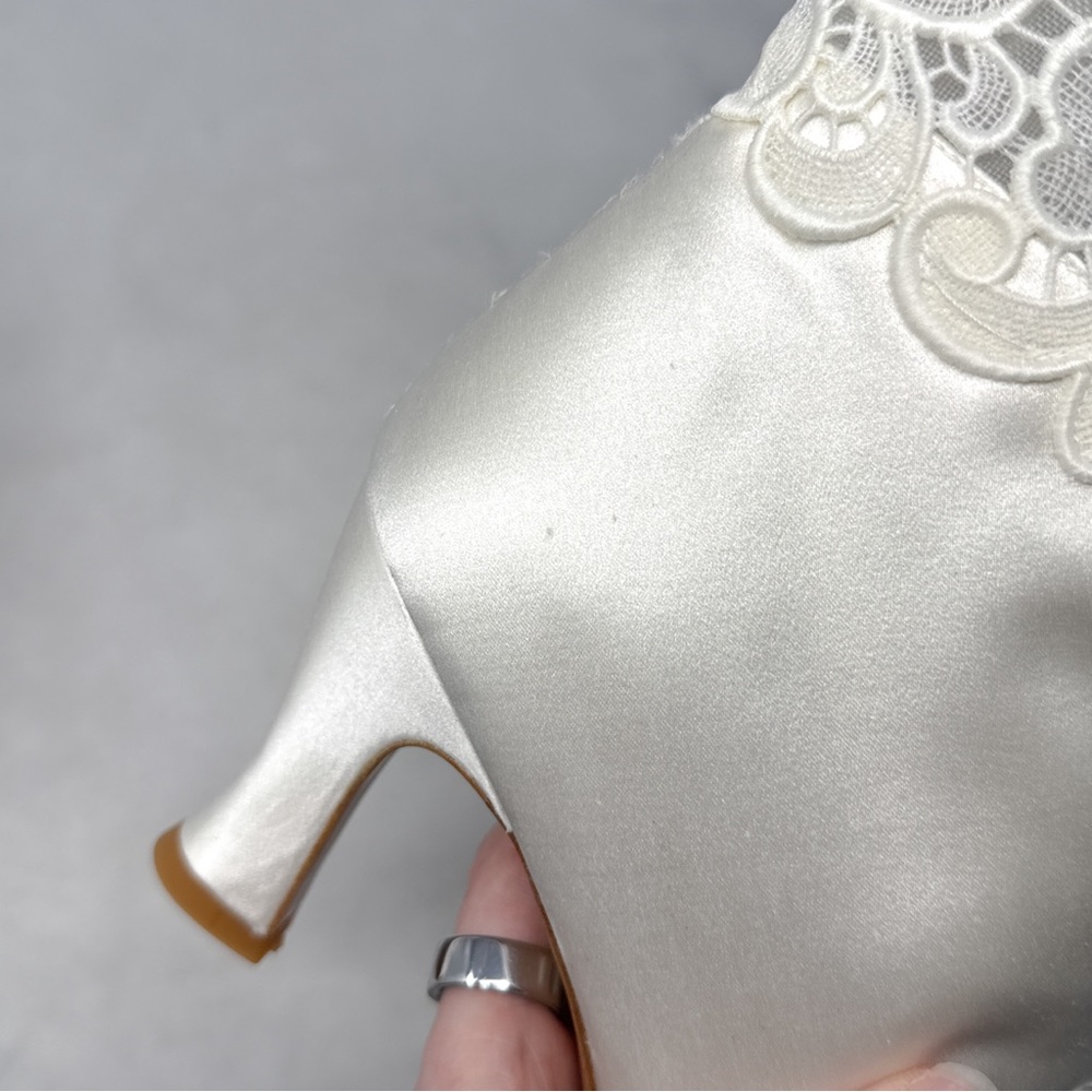 NEW Stuart Weitzman Vintage 80s 90s Silk Satin Floral Lace Ankle Bootie Boots 8 - Picture 9 of 16